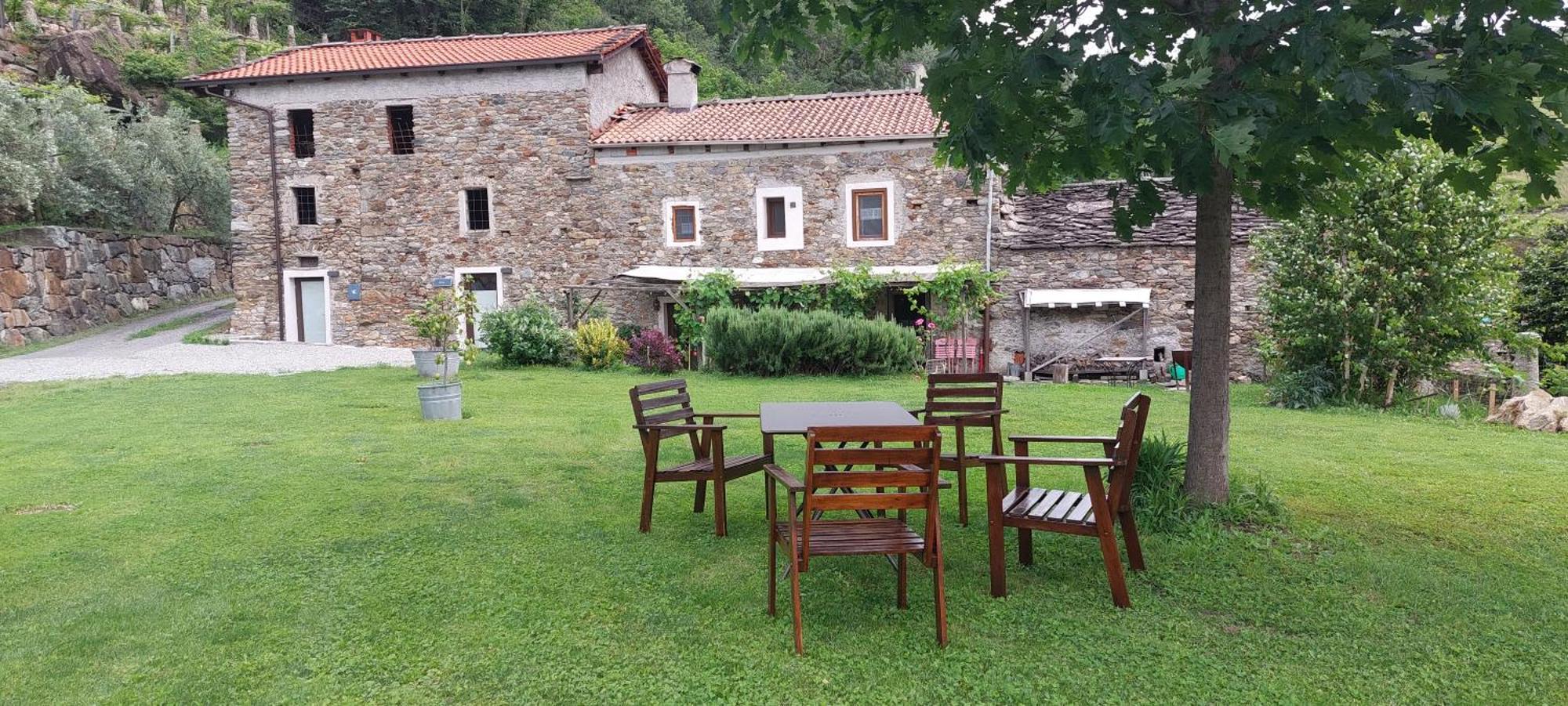 مبيت وإفطار Settimo Vittone Relais Del Brigante المظهر الخارجي الصورة