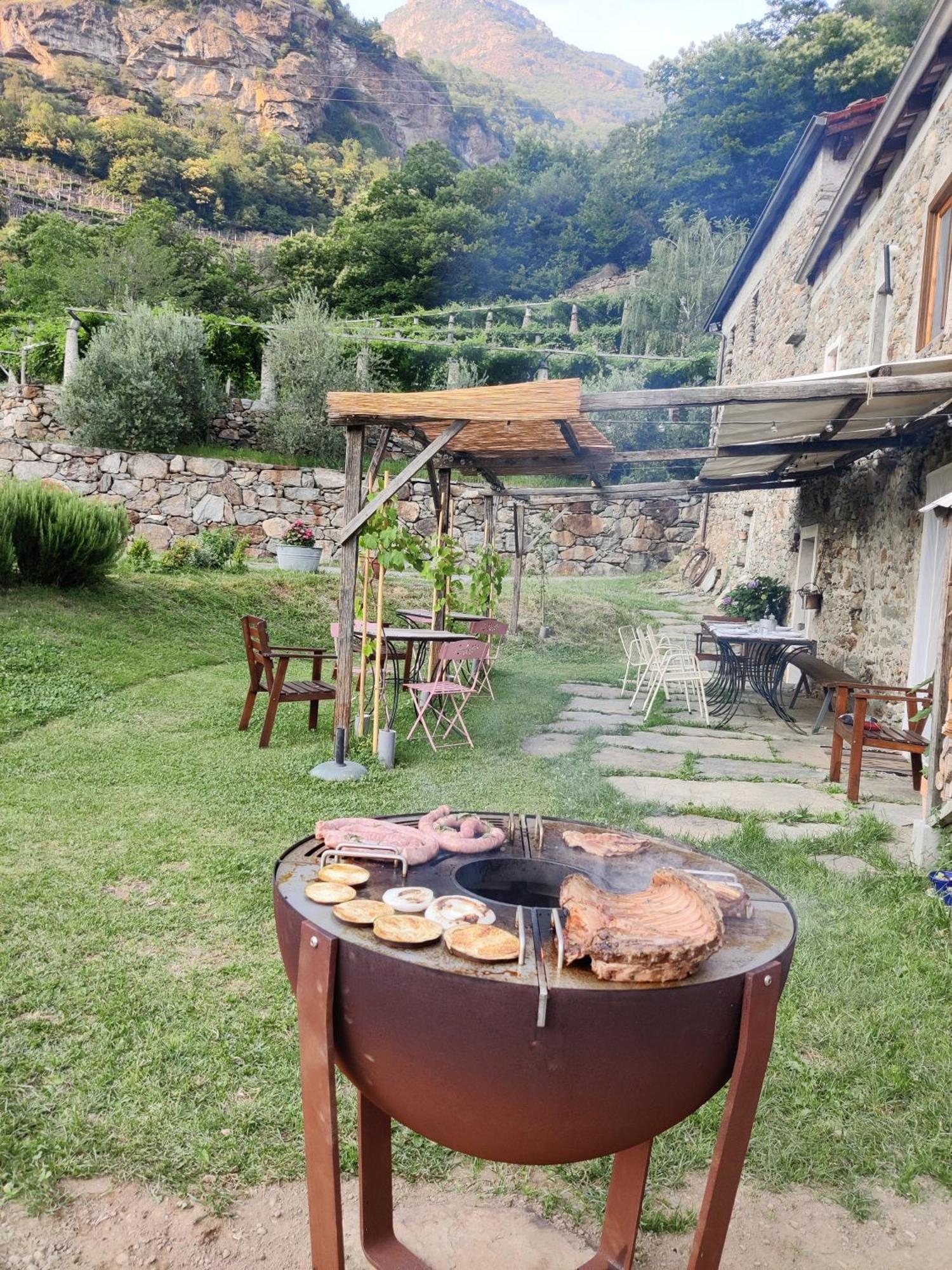 مبيت وإفطار Settimo Vittone Relais Del Brigante المظهر الخارجي الصورة